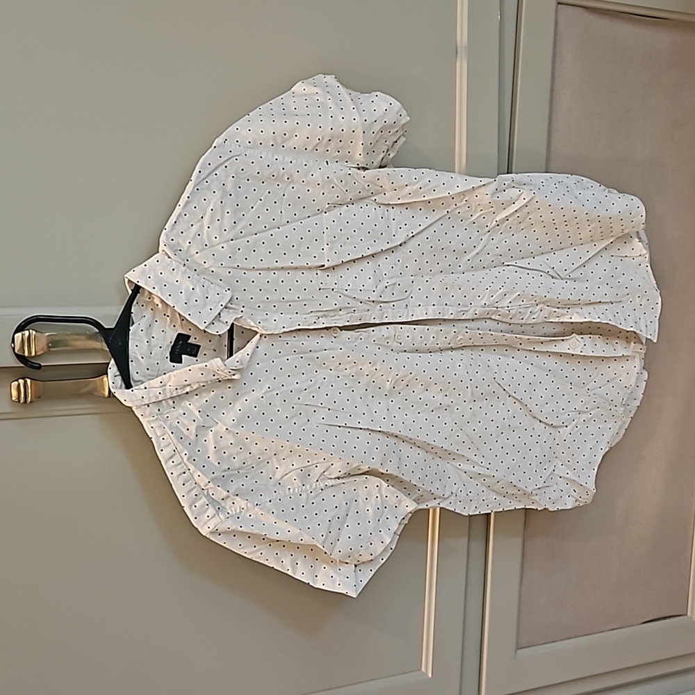 Short sleeve cotton button down